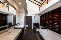 Ocean Drive (D4), Detached #584294271
